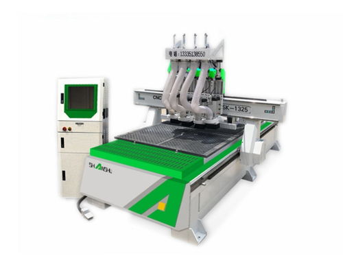 板式家具生产线中开料机的关键作用与加工流程解析